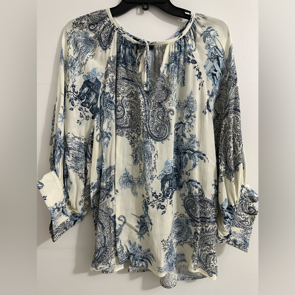Woman shirt
